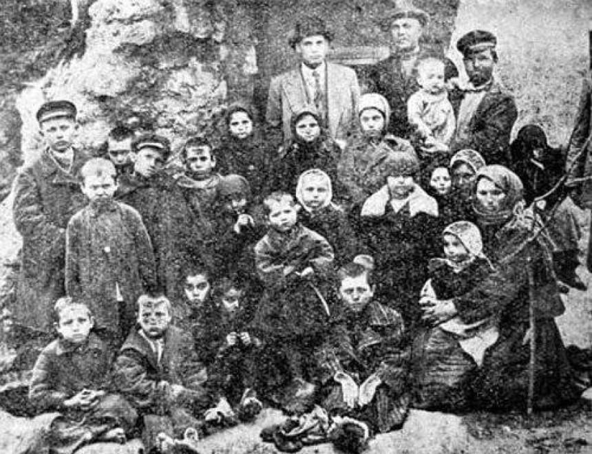 Українські діти-сироти, розстріляні більшовиками при переході Дністра, Румунія 1933