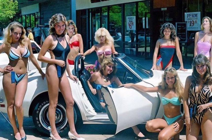 Американські дівчата 1980-х: хімічна завивка і відсутність татуювань